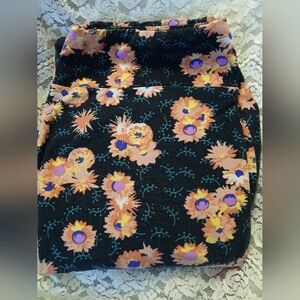 Lularoe Floral Leggings Pink, Coral, Lilac And Other Colors TC Tall & Curvy